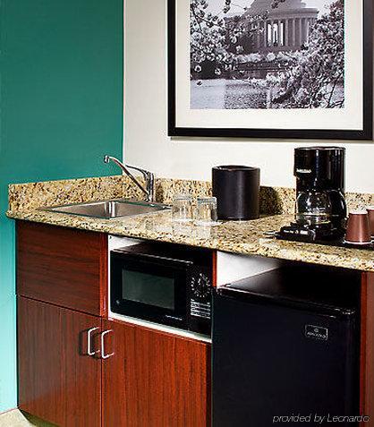 Springhill Reston Hotel 3*