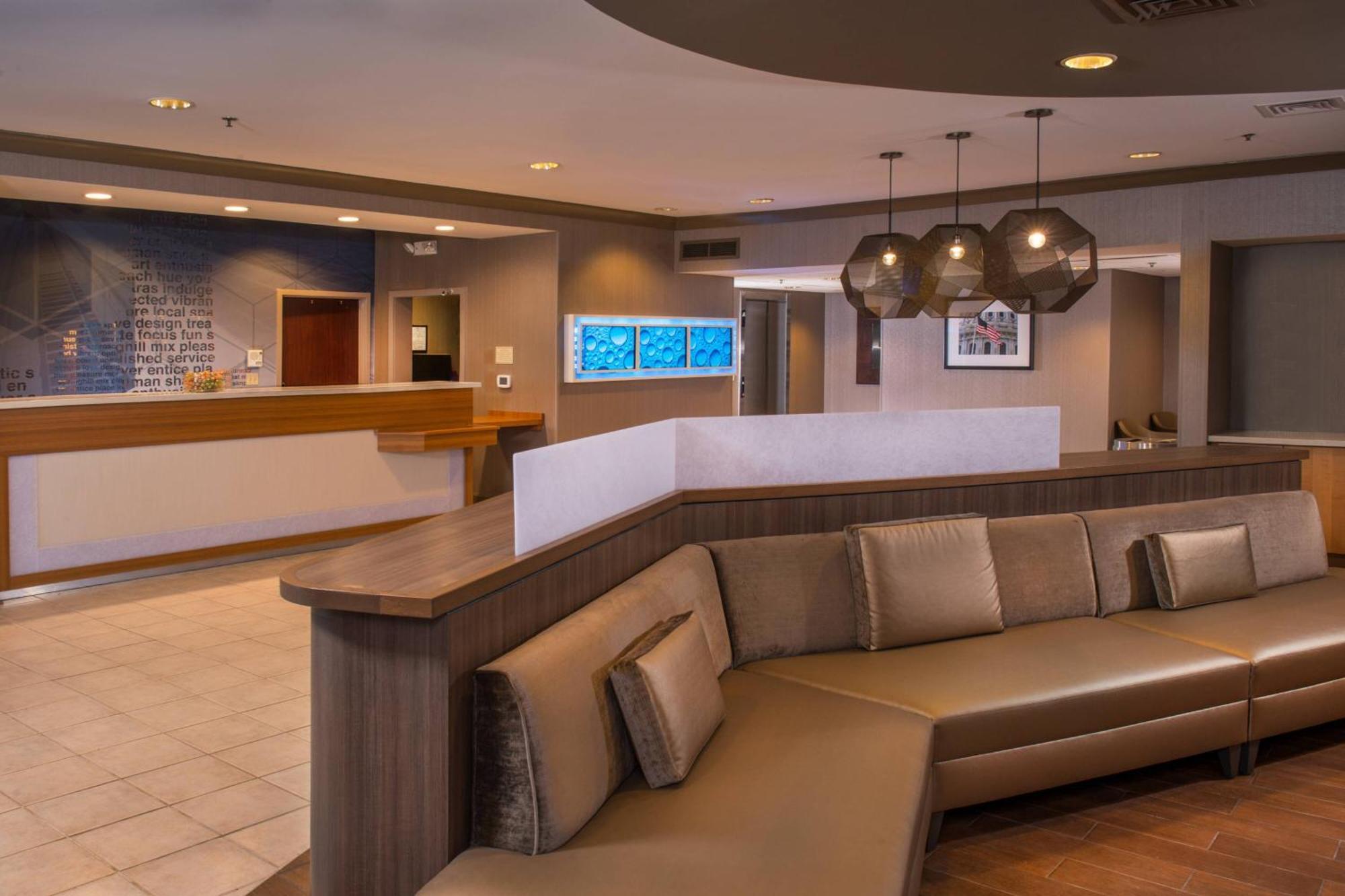 Springhill Reston Hotel 3*